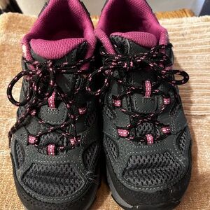 Merrell Kids' Black and Pink Sneakers